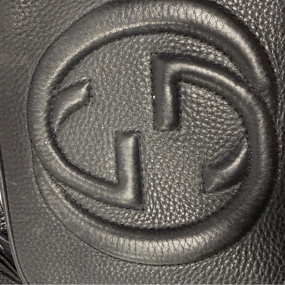Gucci Black Leather Crossbody Bag with Tassel - Picture 8 of 12